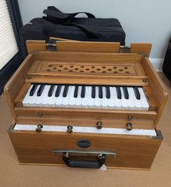 Bhava Mini Harmonium - Concert Teak Edition